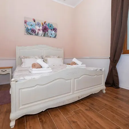 Apartment Petra & Apartment Rustic Makarska Exterior photo