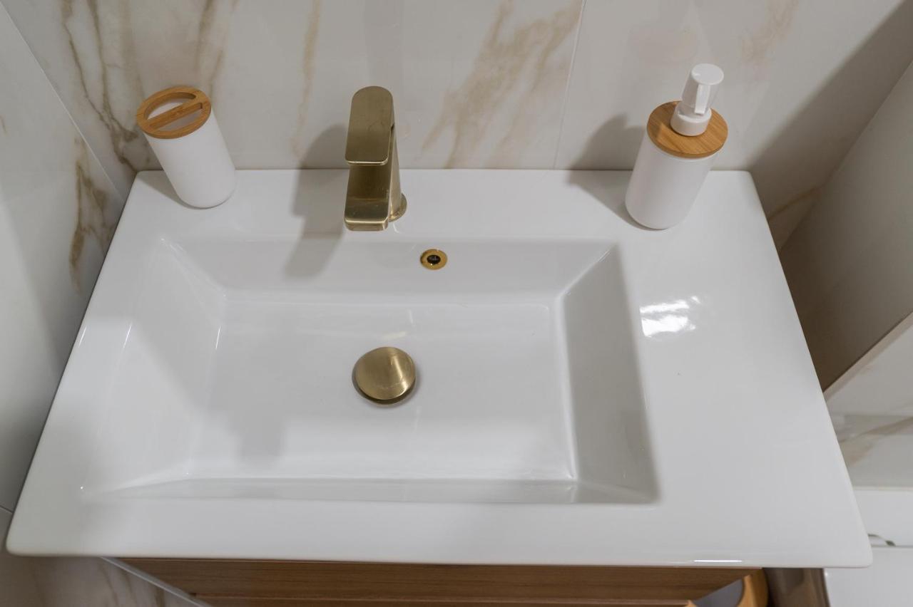 Petra & Rustic Appartement Makarska